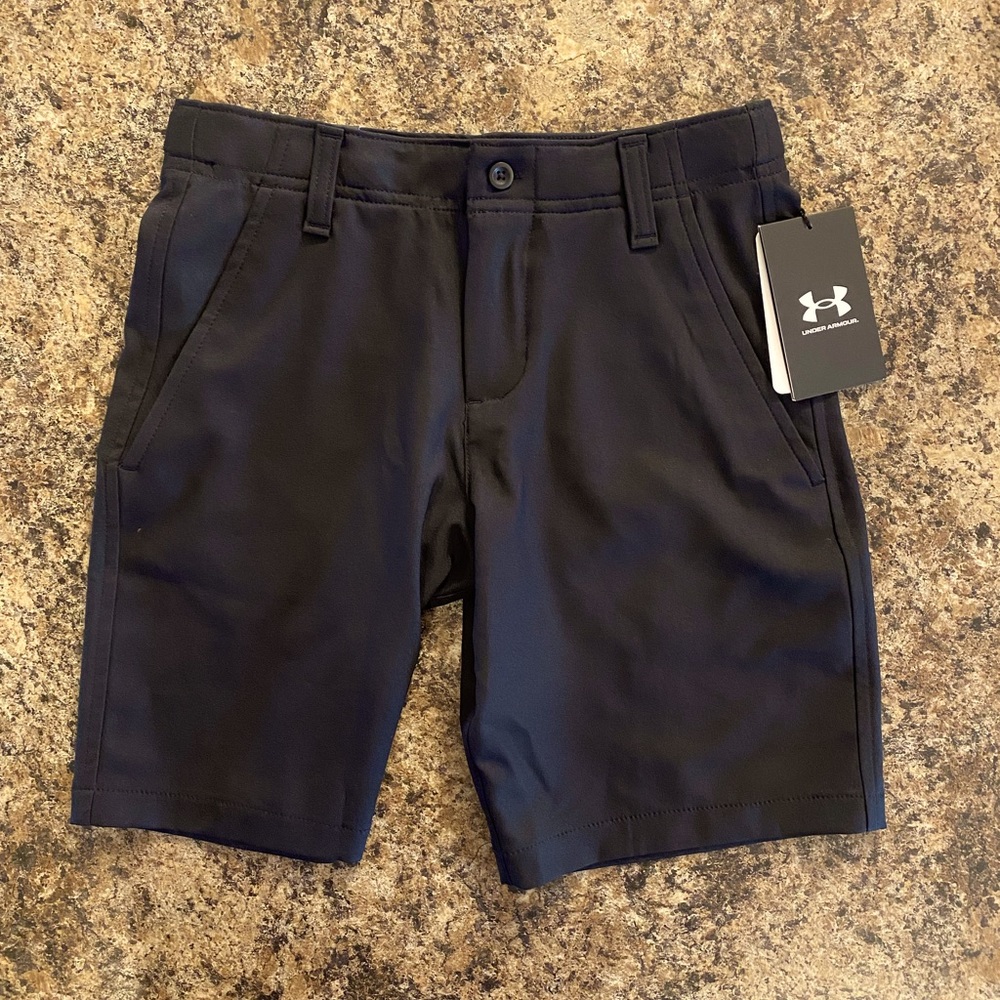 NWT Under Armour Youth Shorts - Size Small